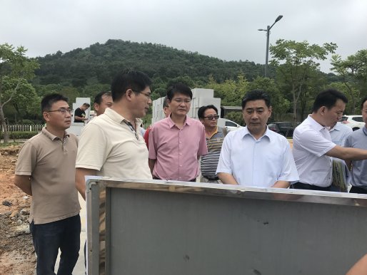 区领导调研在建教育项目
