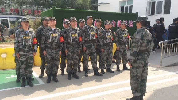 护航军运保平安 车都民兵展风采