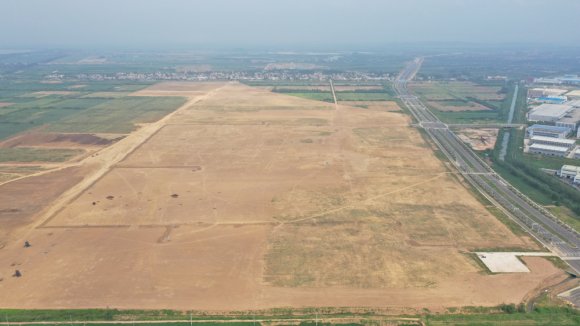 吉利整车项目、吉利飞行汽车项目场平工程 竣工并交付使用