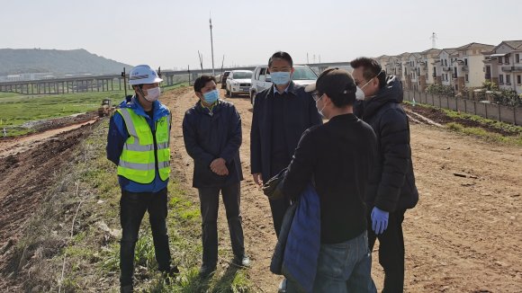 集团领导督导防汛备汛工程 强调确保安全度汛
