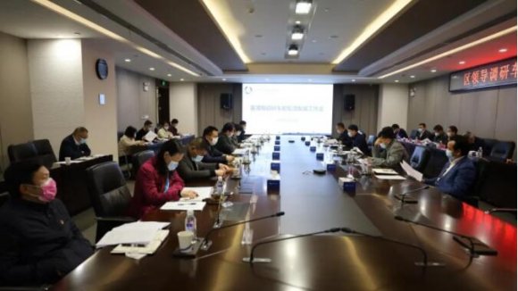 彭浩调研车都集团，要求围绕新基建和区重要战略谋划项目