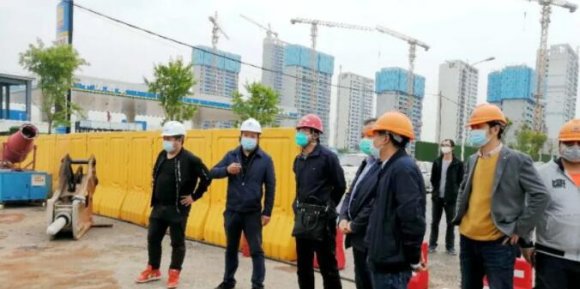 汉洪高速公路东辅道二期项目接受市质监站疫情防控检查