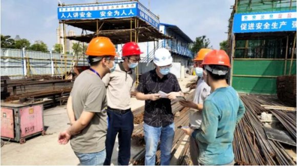全面督查核酸检测  安全推进在建项目