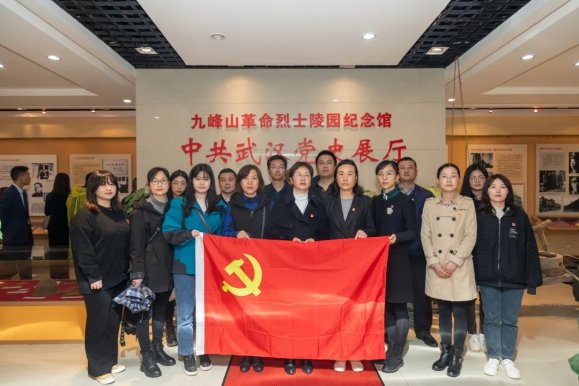 当“主题党日”遇上“党史教育”