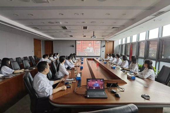 车都集团组织全体党员干部职工集中收看“庆祝中国共产党成立100周年大会”直播盛况