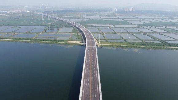 全力三路延长线跨通顺河道路、桥梁工程于2021年9月19日正式通车