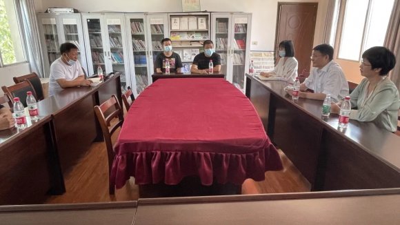 车都集团主要领导到四百弓村开展走访调研