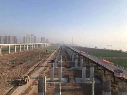 喜报！“左岸大道”（万家湖南路-小军山）建设项目获评2021年江城十大魅力工地称号