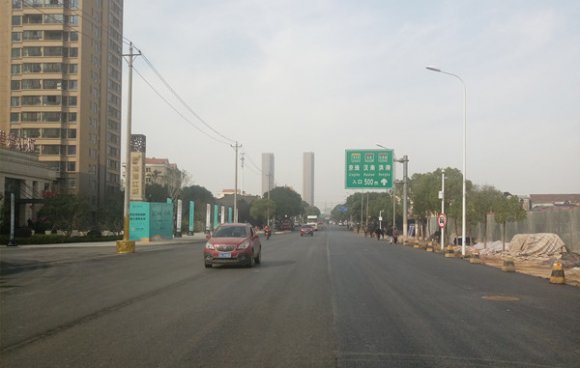 沌口路—长江路道路大修改造工程(南太子湖桥南～车城东路)喜获“黄鹤杯”